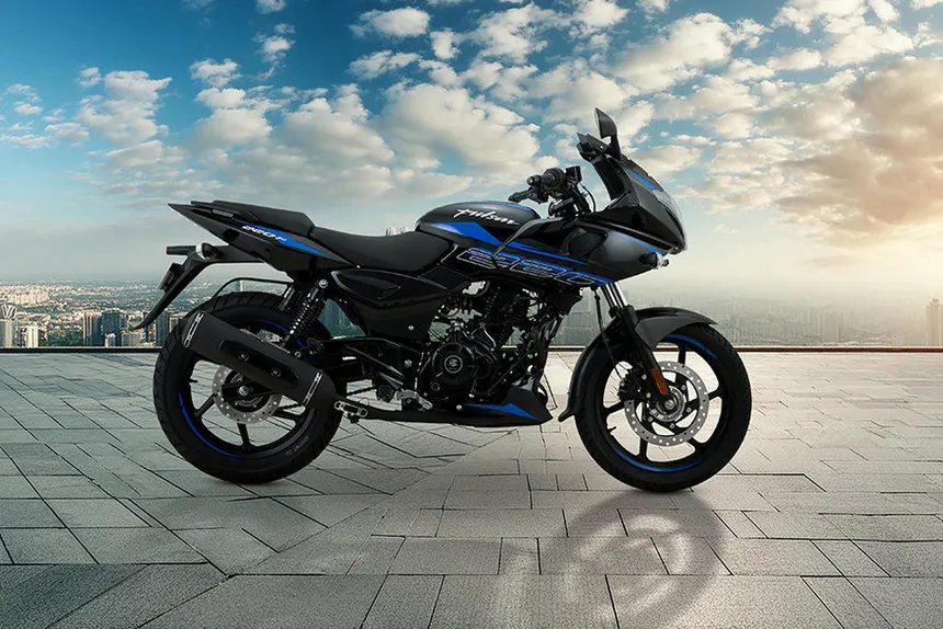 Bajaj pulsar 220 cc